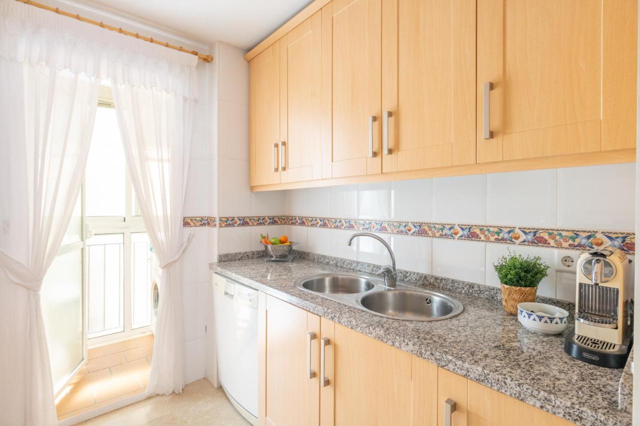 Atico 2 Terrazas Junto Al Mar By Rent Me Apartment Estepona Bagian luar foto